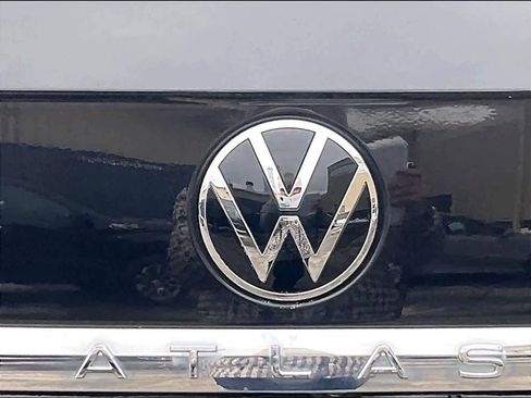 Used 2021 Volkswagen Atlas SE image 29