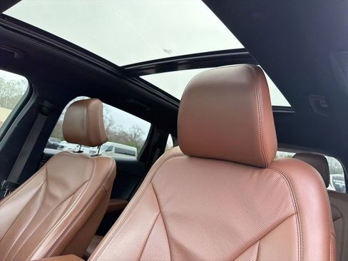 Used 2022 Lincoln Nautilus Reserve AWD/4WD image 15