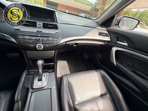 Used 2010 Honda Accord EX-L image 18