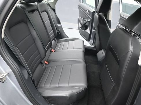 Used 2024 Volkswagen Jetta SE FWD image 16