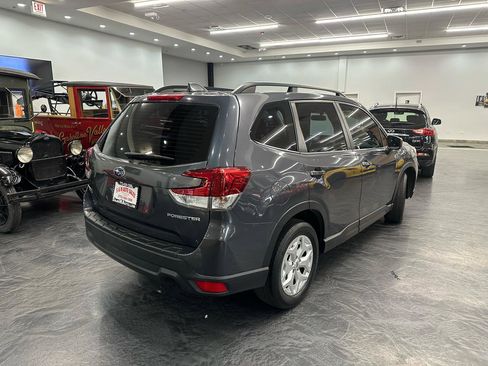Used 2021 Subaru Forester AWD/4WD image 5