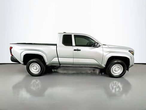 Used 2025 Toyota Tacoma SR image 4