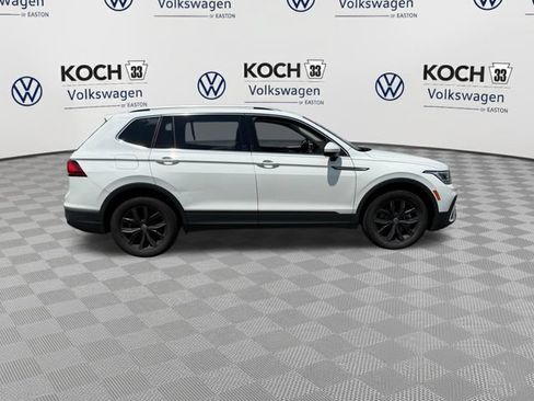 Used 2024 Volkswagen Tiguan SE AWD/4WD image 9