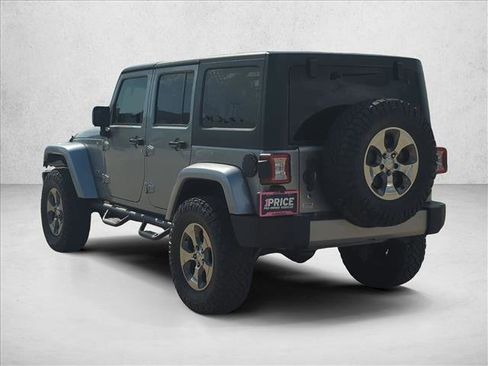 Used 2018 Jeep Wrangler Unlimited Sahara image 7