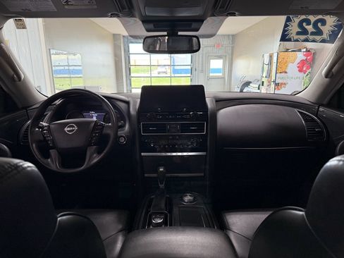 Used 2022 Nissan Armada SV w/ SV Appearance Package AWD/4WD image 13