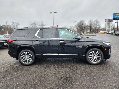 Certified 2023 Chevrolet Traverse High Country image 24