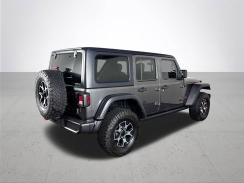Used 2022 Jeep Wrangler Unlimited Rubicon w/ Cold Weather Group AWD/4WD image 6