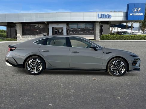 New 2026 Hyundai Sonata SEL image 9