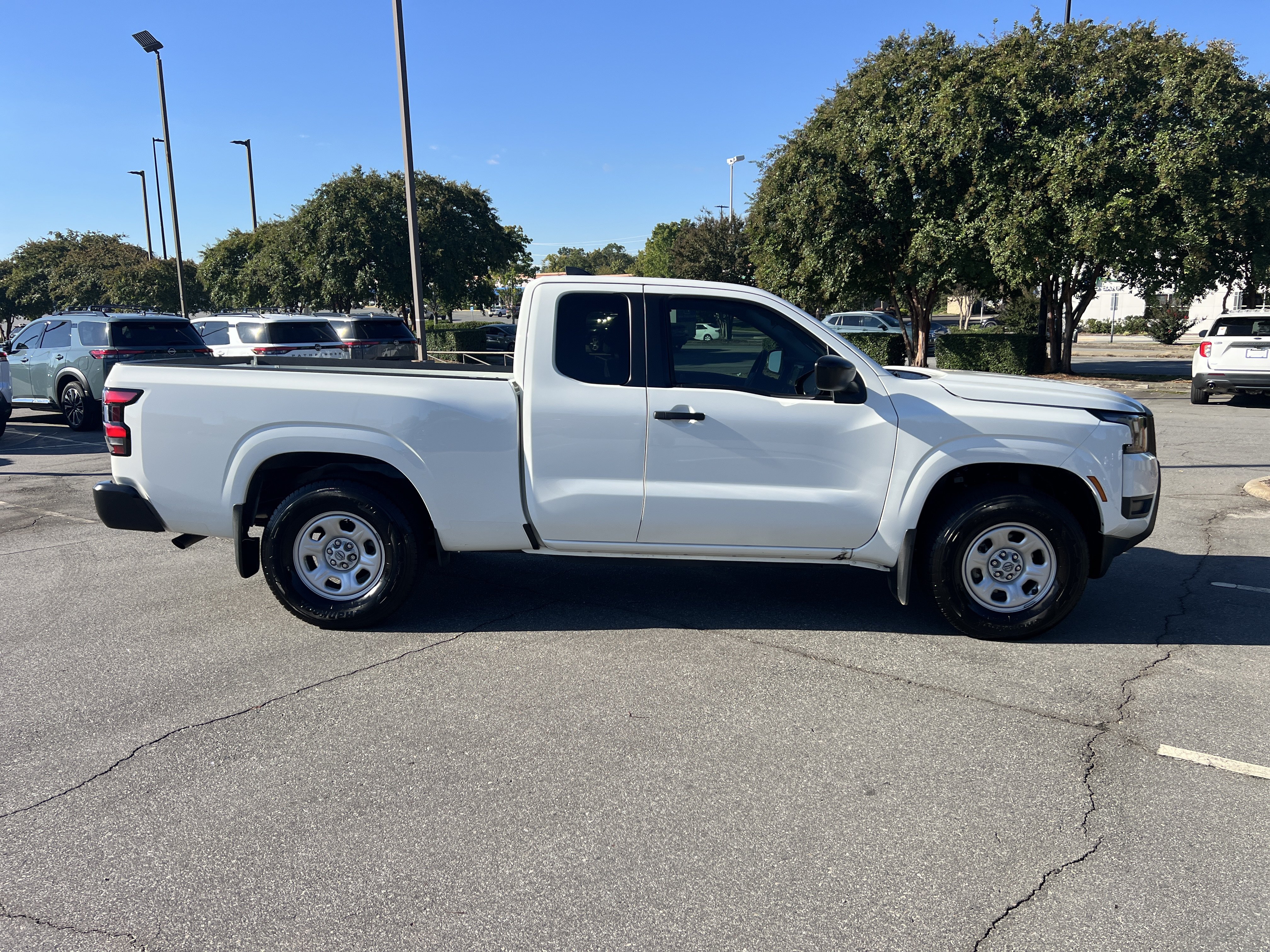 Used 2026 Nissan Frontier S RWD image 4