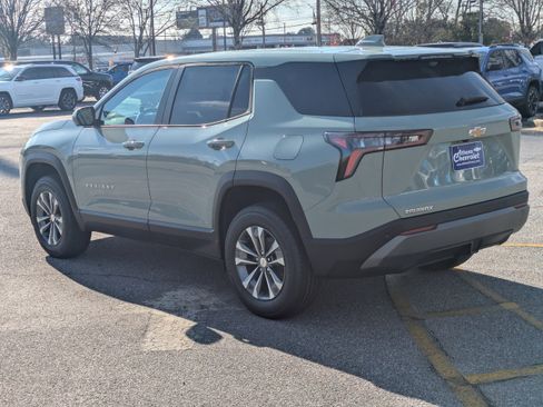 New 2026 Chevrolet Equinox LT w/ Safety and Technology Package image 6