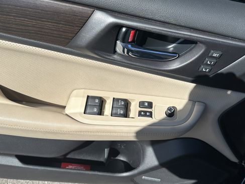 Used 2017 Subaru Legacy 2.5i Limited image 17