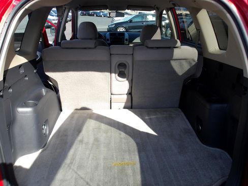 Used 2007 Toyota RAV4 LE image 11