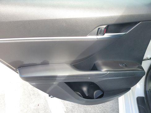 Certified 2024 Toyota Camry SE FWD image 11