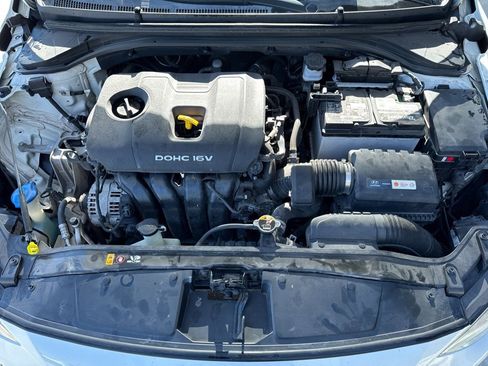 Used 2018 Hyundai Elantra SEL image 18