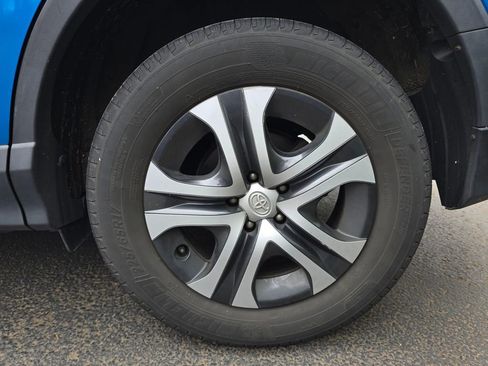 Used 2017 Toyota RAV4 LE w/ All Weather Liner Package AWD/4WD image 6