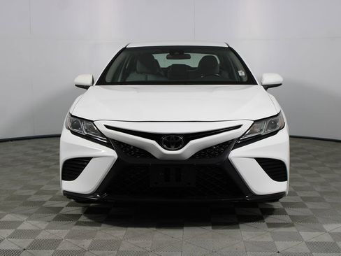 Used 2018 Toyota Camry SE FWD image 20