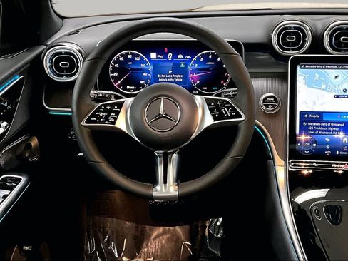 Used 2026 Mercedes-Benz GLC 300 4MATIC image 6