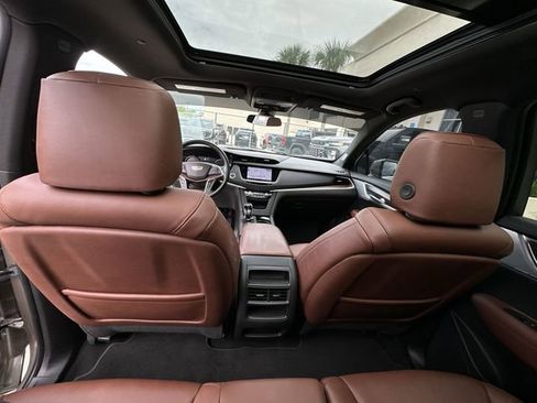 Certified 2023 Cadillac XT5 Premium Luxury FWD image 32