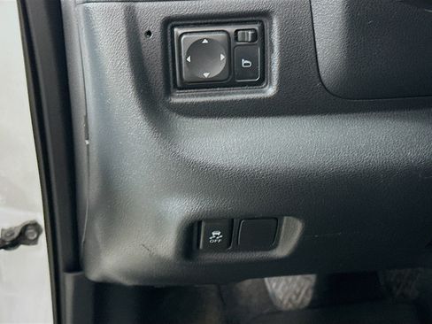 Used 2014 Nissan Versa Note S FWD image 16