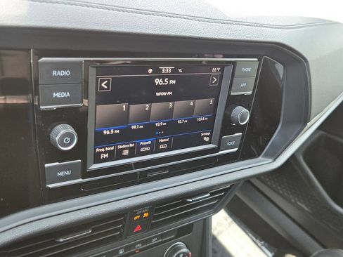 Certified 2023 Volkswagen Jetta Sport FWD image 19