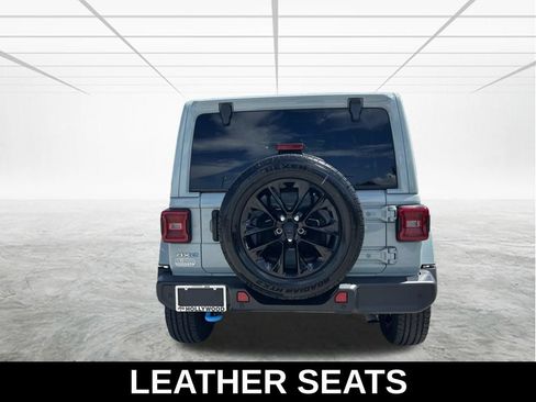 Used 2024 Jeep Wrangler Unlimited Sahara w/ Safety Group AWD/4WD image 6