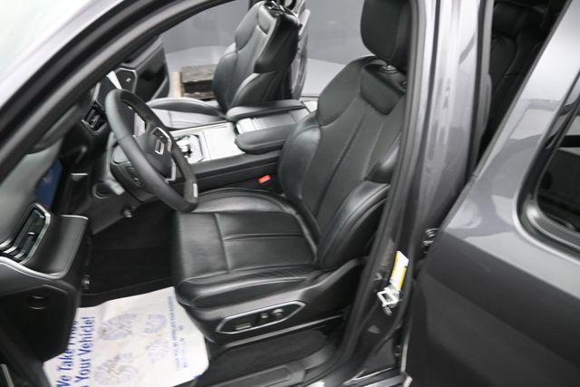 Used 2025 Jeep Wagoneer 4WD image 20