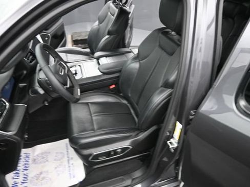 Used 2025 Jeep Wagoneer 4WD image 20