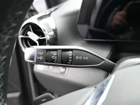 Used 2026 Chevrolet Equinox LT FWD image 25