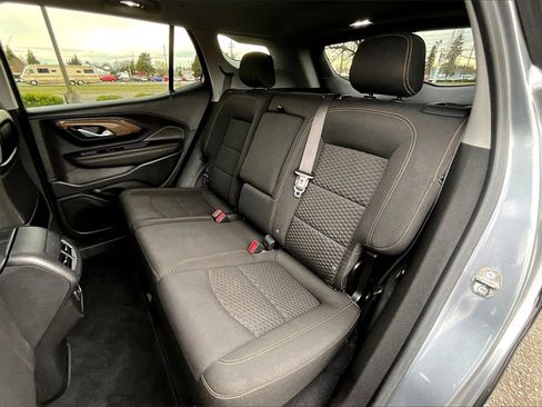 Used 2021 GMC Terrain SLE image 22