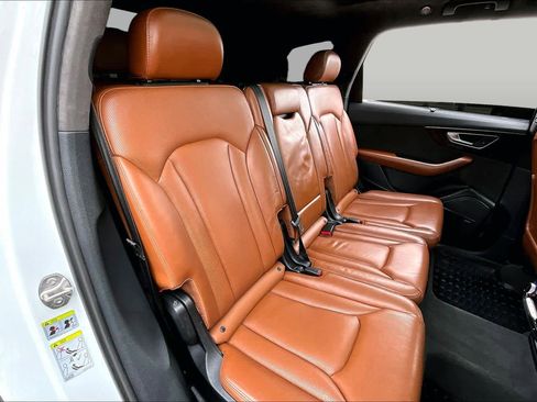 Used 2018 Audi Q7 3.0T Prestige w/ Prestige Package AWD/4WD image 20