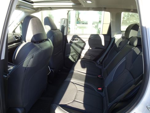 Used 2022 Subaru Forester Premium w/ Popular Package #2 image 16