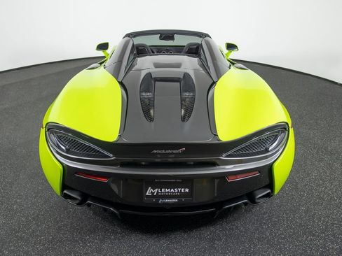 Used 2018 McLaren 570S Spider RWD image 17