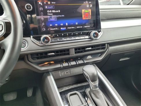 Used 2023 Chevrolet Colorado LT w/ LT Convenience Package II image 28