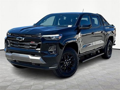 New 2025 Chevrolet Colorado Z71 w/ Midnight Edition image 3