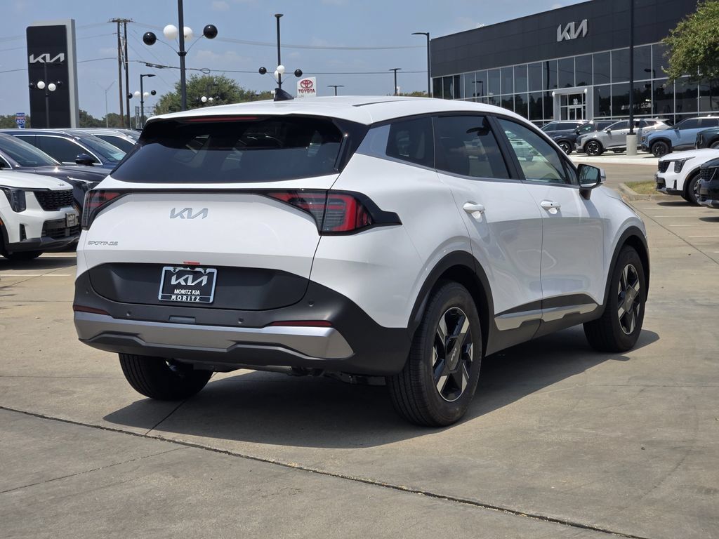 New 2026 Kia Sportage LX w/ LX Convenience Package FWD image 4