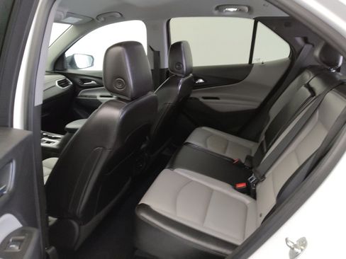 Used 2021 Chevrolet Equinox Premier AWD/4WD image 18