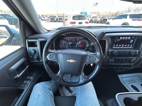 Used 2019 Chevrolet Silverado 1500 LT image 28