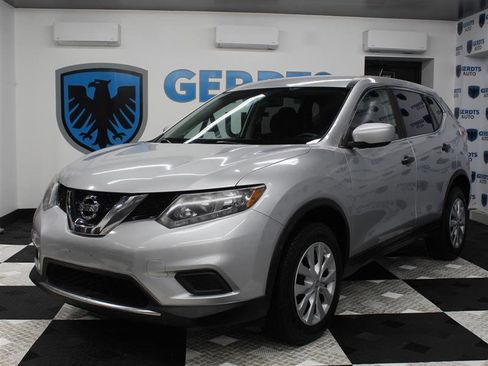 Used 2016 Nissan Rogue S image 1