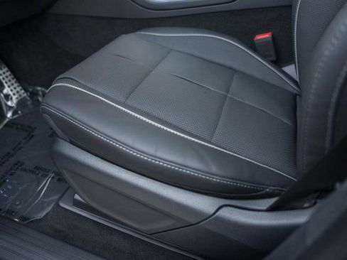 New 2026 Mercedes-Benz GLS 580 4MATIC image 39