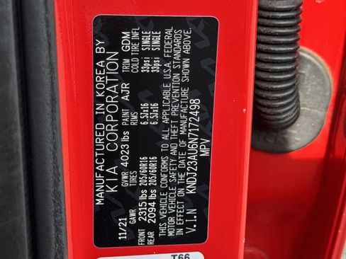 Used 2022 Kia Soul LX image 34