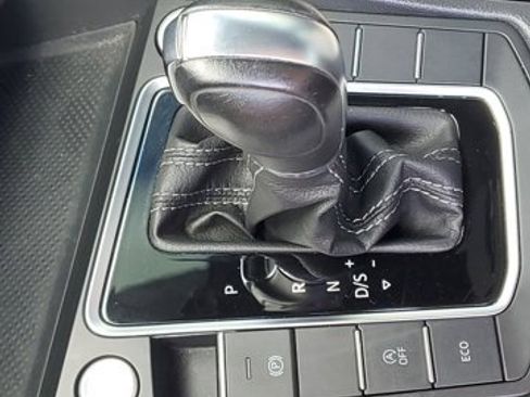 Used 2019 Volkswagen Jetta R-Line image 30