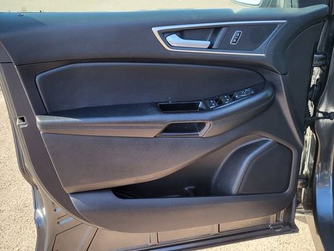 Used 2020 Ford Edge SEL AWD/4WD image 23