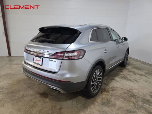 Used 2020 Lincoln Nautilus Reserve image 6