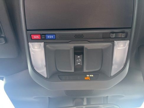 Certified 2025 Subaru Forester Premium AWD/4WD image 28