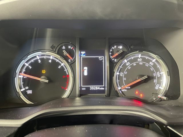Used 2020 Toyota 4Runner TRD Off-Road Premium AWD/4WD image 5