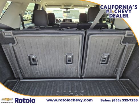 Used 2022 Nissan Pathfinder SV w/ SV Black Package FWD image 15
