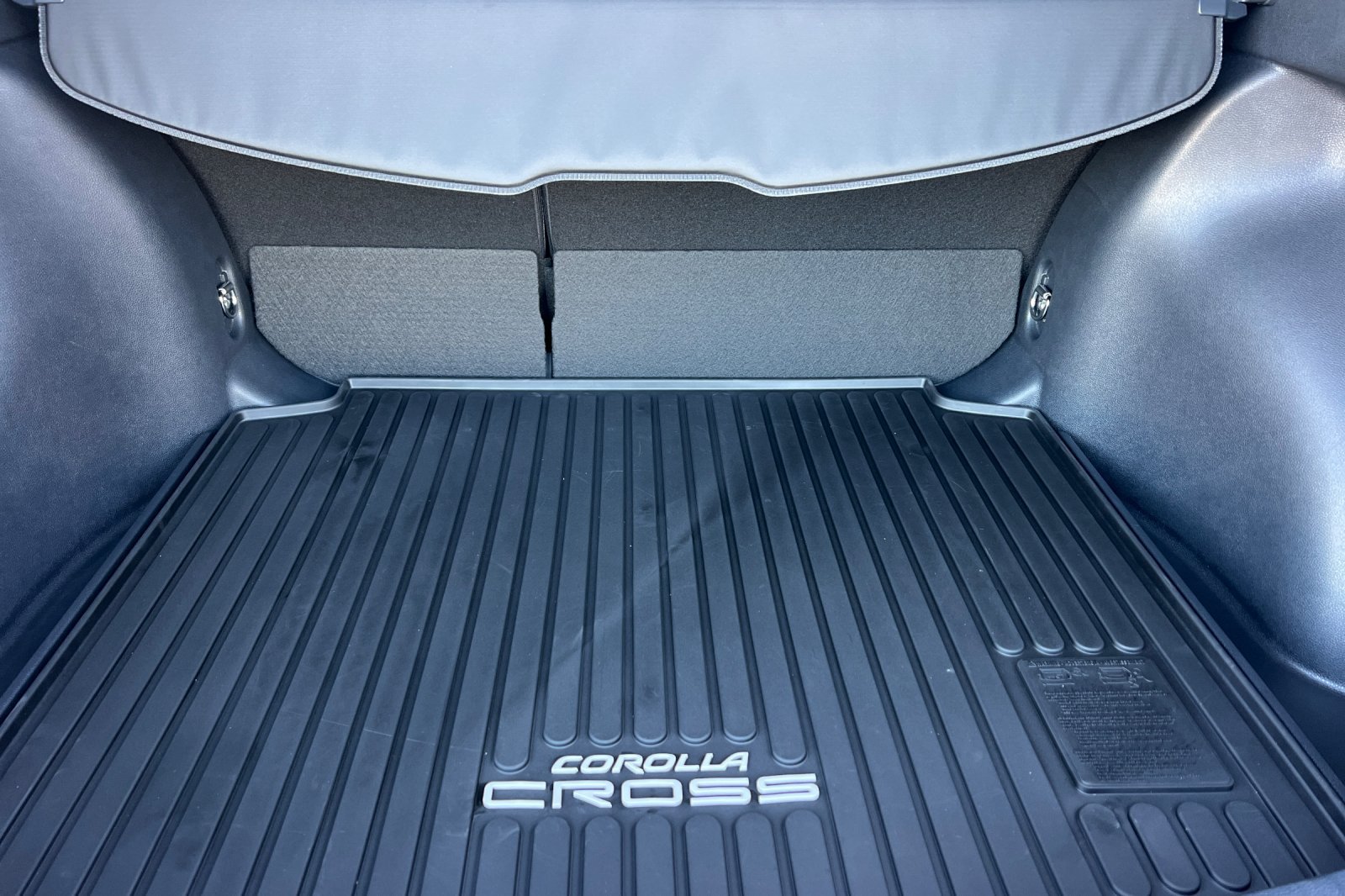 Certified 2026 Toyota Corolla Cross LE w/ Moonroof Package FWD image 15