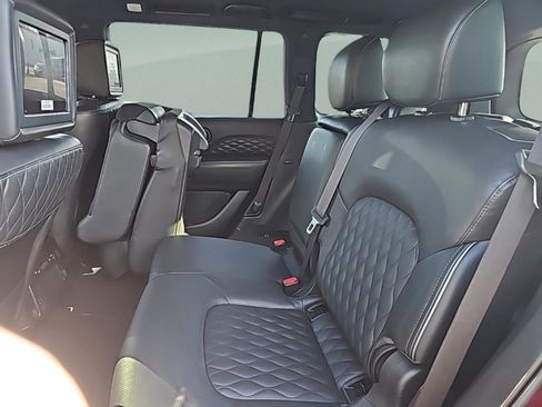 Used 2021 INFINITI QX80 Sensory w/ All-Season Package image 33