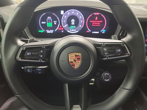 New 2025 Porsche Cayenne S AWD/4WD image 16