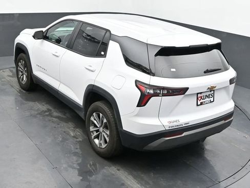 Used 2025 Chevrolet Equinox LT image 39